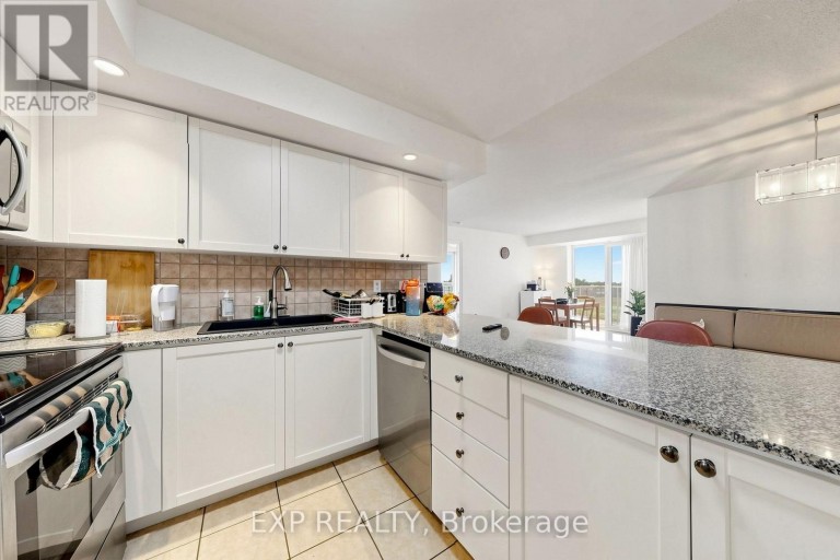 #1428 - 5233 DUNDAS STREET W, Toronto (Islington-City Centre West), Ontario, M9B6M1