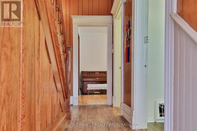 93 STANLEY STREET London South (South F) Ontario photo 8