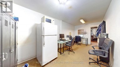 29 - 25 WATERMAN AVENUE Toronto (O'Connor-Parkview) Ontario photo 18