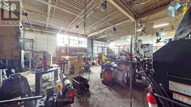 29 - 25 WATERMAN AVENUE Toronto (O'Connor-Parkview) Ontario photo 7