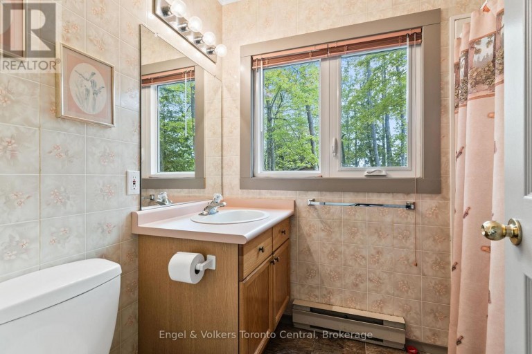 14 VICTORIA ISLAND, South Bruce Peninsula, Ontario, N0H1H0