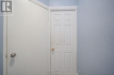 MAIN & BSMT - 19 ARMSTRONG AVENUE Toronto (Dovercourt-Wallace Emerson-Junction) Ontario photo 2