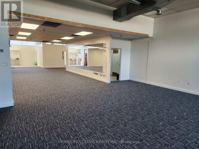 2 - 64 PRINCE ANDREW PLACE, Toronto (Banbury-Don Mills), Ontario, M3C2H4