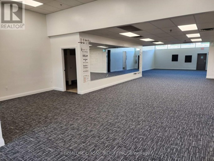 2 - 64 PRINCE ANDREW PLACE, Toronto (Banbury-Don Mills), Ontario, M3C2H4