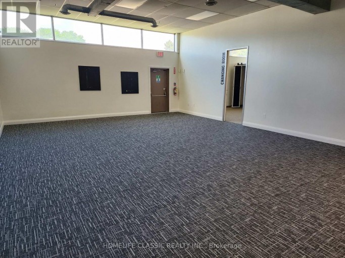2 - 64 PRINCE ANDREW PLACE, Toronto (Banbury-Don Mills), Ontario, M3C2H4