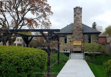 3 BRANT AVENUE Mississauga (Port Credit) Ontario photo 6