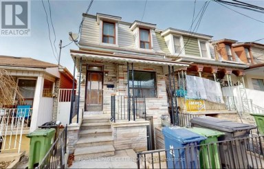 36 MITCHELL AVENUE Toronto (Niagara) Ontario photo 1