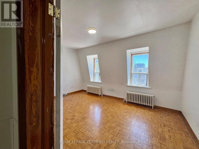 36 MITCHELL AVENUE, Toronto (Niagara), Ontario, M6J1B9