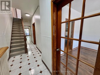 36 MITCHELL AVENUE Toronto (Niagara) Ontario photo 4