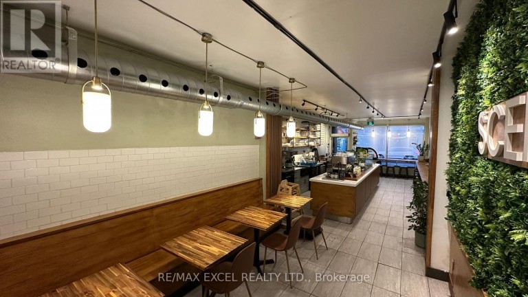 1060 GERRARD STREET E, Toronto (South Riverdale), Ontario, M4M1Z8