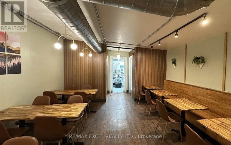 1060 GERRARD STREET E, Toronto (South Riverdale), Ontario, M4M1Z8
