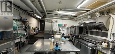 1060 GERRARD STREET E Toronto (South Riverdale) Ontario photo 7