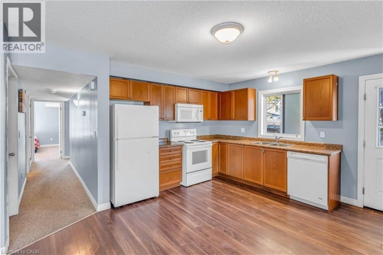 180 UNION Street W, Listowel, Ontario, N4W1X2