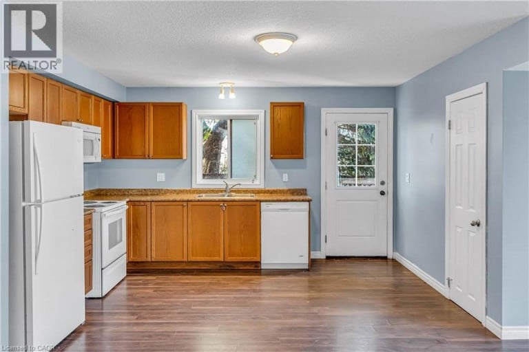 180 UNION Street W, Listowel, Ontario, N4W1X2
