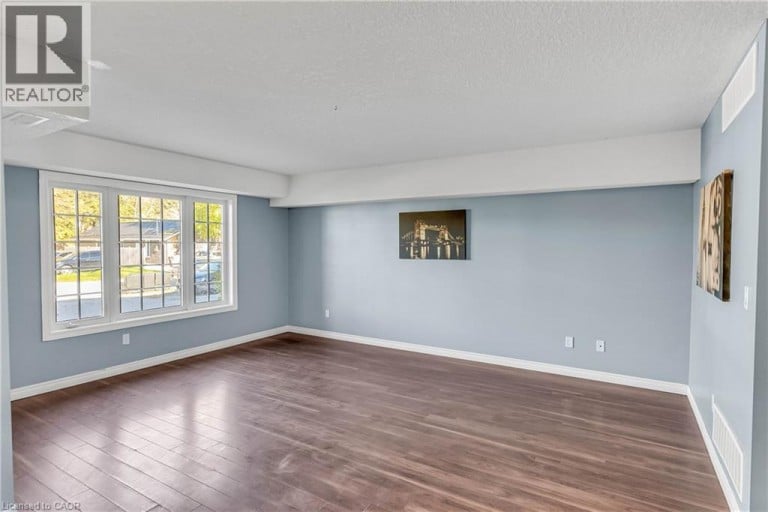 180 UNION Street W, Listowel, Ontario, N4W1X2