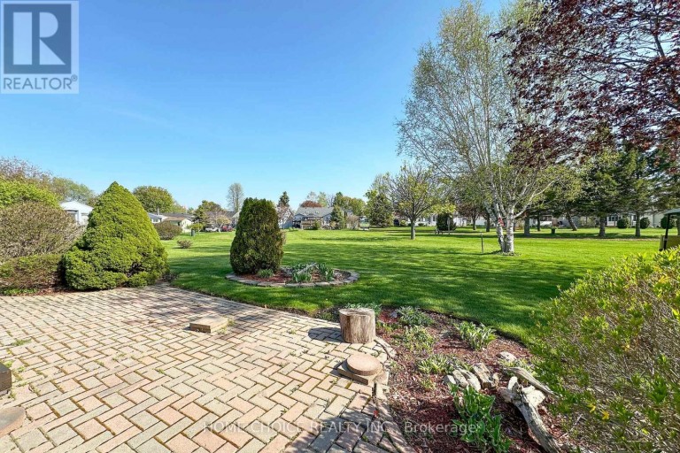 46 FAIRWAY DRIVE, Clarington (Newcastle), Ontario, L1B1B3