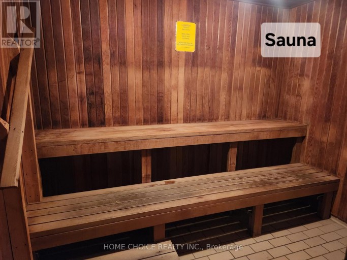46 FAIRWAY DRIVE, Clarington (Newcastle), Ontario, L1B1B3