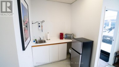 26 - 2700 DUFFERIN STREET Toronto (Briar Hill-Belgravia) Ontario photo 8