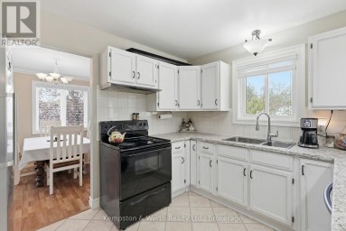 24 JORDAN DRIVE North Huron (East Wawanosh) Ontario photo 12