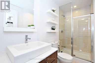 NW-201 - 9201 YONGE STREET Richmond Hill (Langstaff) Ontario photo 8