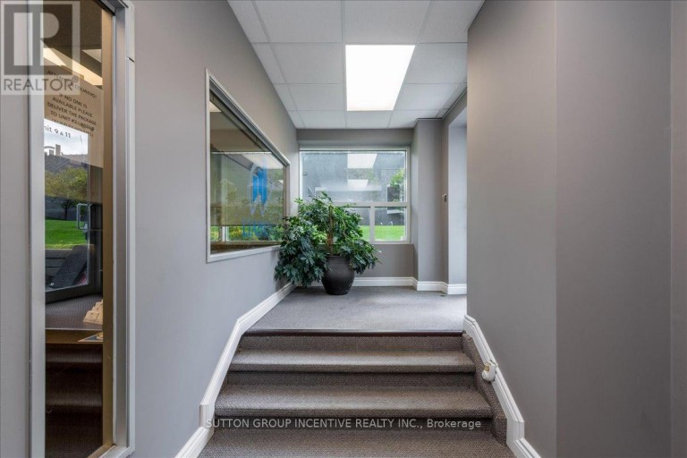 11 - 47 HARLEY COURT, Barrie (400 West), Ontario, L4N8V4