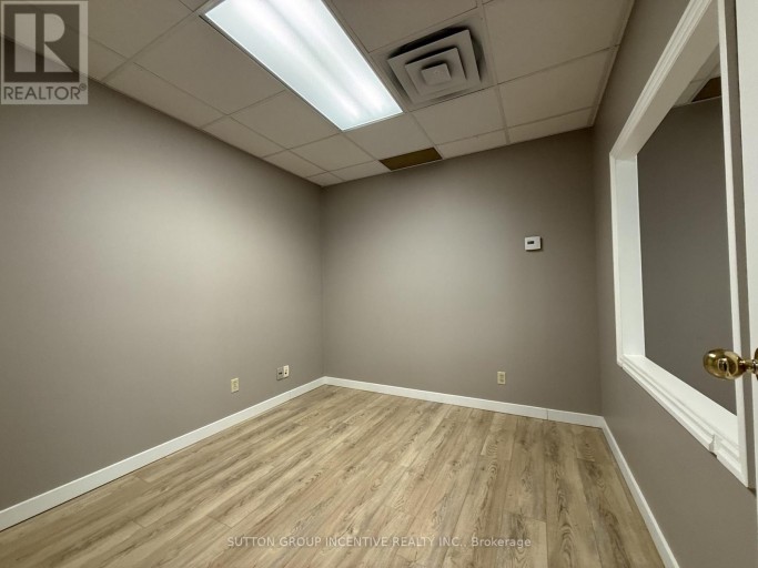 11 - 47 HARLEY COURT, Barrie (400 West), Ontario, L4N8V4