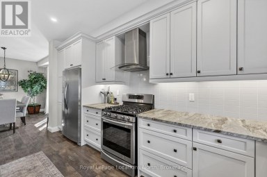 205 YELLOW BIRCH CRESCENT Blue Mountains Ontario photo 11