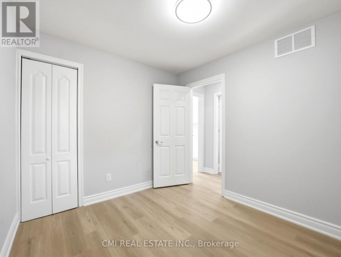 86 ADAIR AVENUE S, Hamilton (Glenview), Ontario, L8K3S5