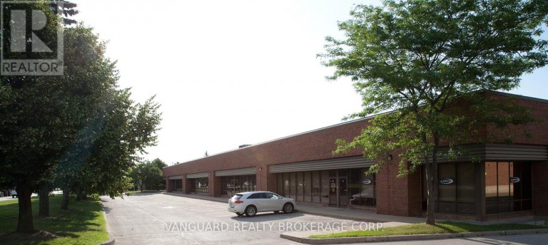 13 AND 14 - 34 FUTURITY GATE, Vaughan (Concord), Ontario, L4K1S6