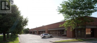 13 AND 14 - 34 FUTURITY GATE Vaughan (Concord) Ontario photo 1