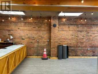 475 BLOOR STREET W Toronto (University) Ontario photo 6