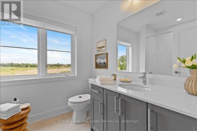 58 BALLADRY BOULEVARD Stratford Ontario photo 27