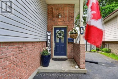 31 BEECHBANK CRESCENT London South (South X) Ontario photo 2