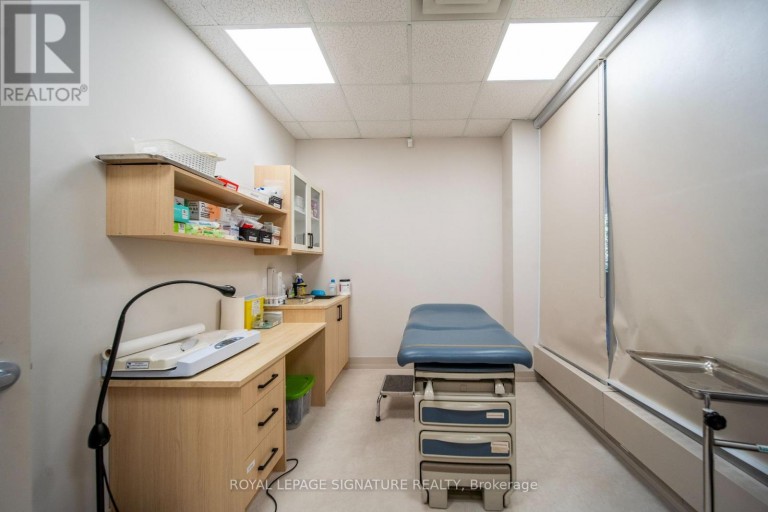 RM1-4 106 - 55 TOWN CENTRE COURT, Toronto (Bendale), Ontario, M1P4X4