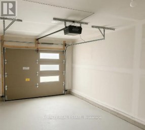 38A UPPER MONCLOVA ROAD Toronto (Downsview-Roding-CFB) Ontario photo 5