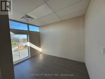 405 & 406 - 2901 LAWRENCE AVENUE E Toronto (Bendale) Ontario photo 2