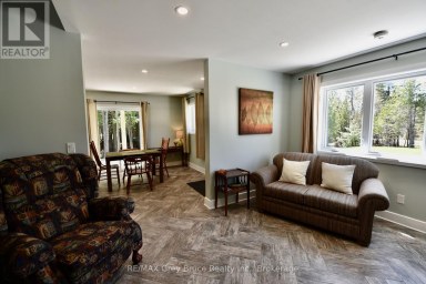 751 PIKE BAY ROAD Northern Bruce Peninsula Ontario photo 14