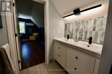 751 PIKE BAY ROAD Northern Bruce Peninsula Ontario photo 34