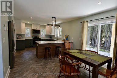 751 PIKE BAY ROAD Northern Bruce Peninsula Ontario photo 8