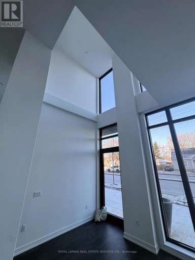 105 - 801 THE QUEENSWAY, Toronto (Stonegate-Queensway), Ontario, M8Z1N4