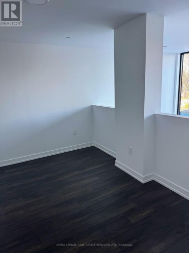 105 - 801 THE QUEENSWAY, Toronto (Stonegate-Queensway), Ontario, M8Z1N4