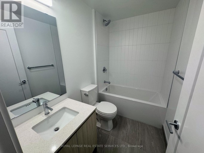 105 - 801 THE QUEENSWAY, Toronto (Stonegate-Queensway), Ontario, M8Z1N4