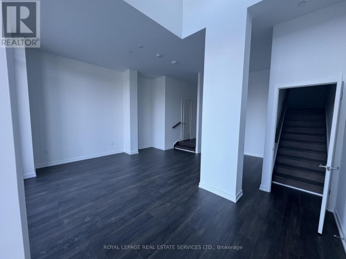 105 - 801 THE QUEENSWAY, Toronto (Stonegate-Queensway), Ontario, M8Z1N4