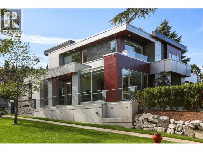 1909 DISCOVERY STREET, Vancouver, British Columbia, V6R4K5 (ID R3126883)