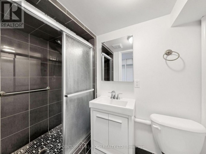 195 WHEELER AVENUE, Toronto (The Beaches), Ontario, M4L3V5
