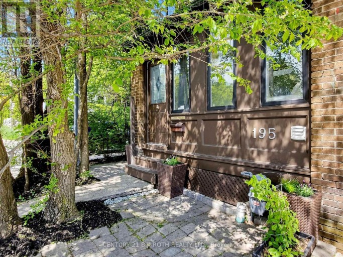 195 WHEELER AVENUE, Toronto (The Beaches), Ontario, M4L3V5