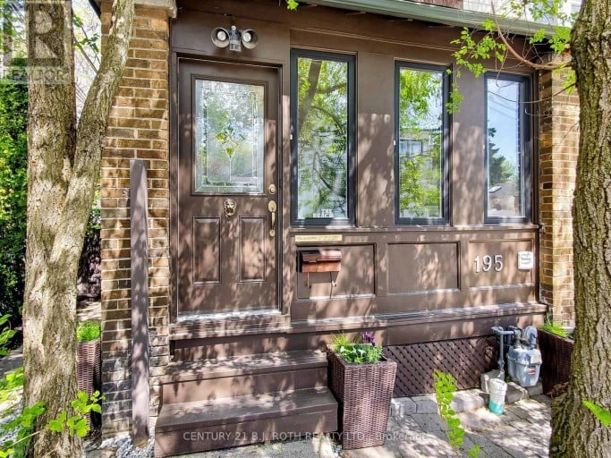 195 WHEELER AVENUE, Toronto (The Beaches), Ontario, M4L3V5
