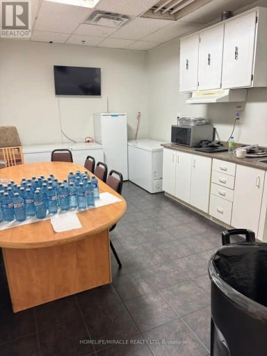 1700 SISMET ROAD, Mississauga (Northeast), Ontario, L4W1R4