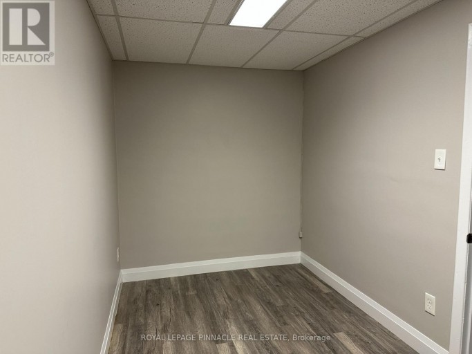 M03 - 70 KING STREET E, Hamilton (Stoney Creek), Ontario, L8G1K2