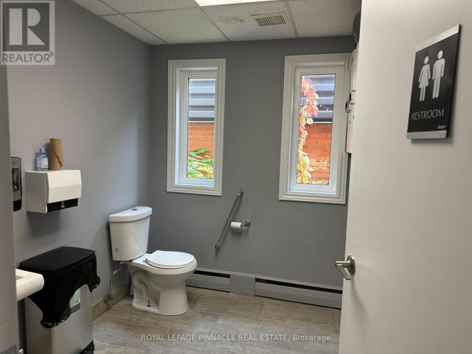 M03 - 70 KING STREET E, Hamilton (Stoney Creek), Ontario, L8G1K2
